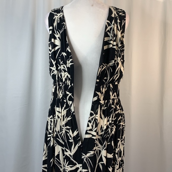 Express Black Maxi Dress with White Palm Print- NWT_-S - Picture 11 of 16